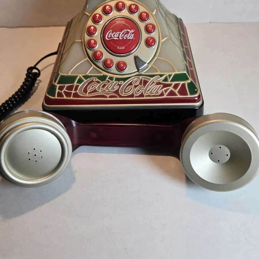 2001 Coca-Cola Stained Glass Look Light Up Telephone Polyconcept 841.053 Works!